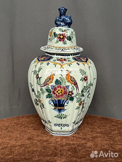 Антикварная ваза. Ручная цветная роспись.Голландия