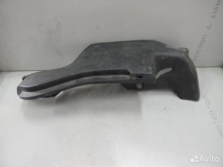 Накладка задней полки левая Fusion