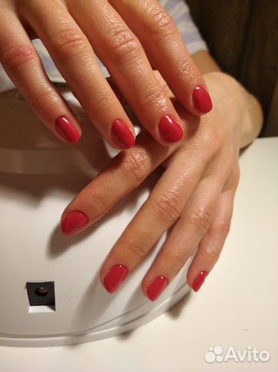 Модель на маникюр с покрытием гель-лаком