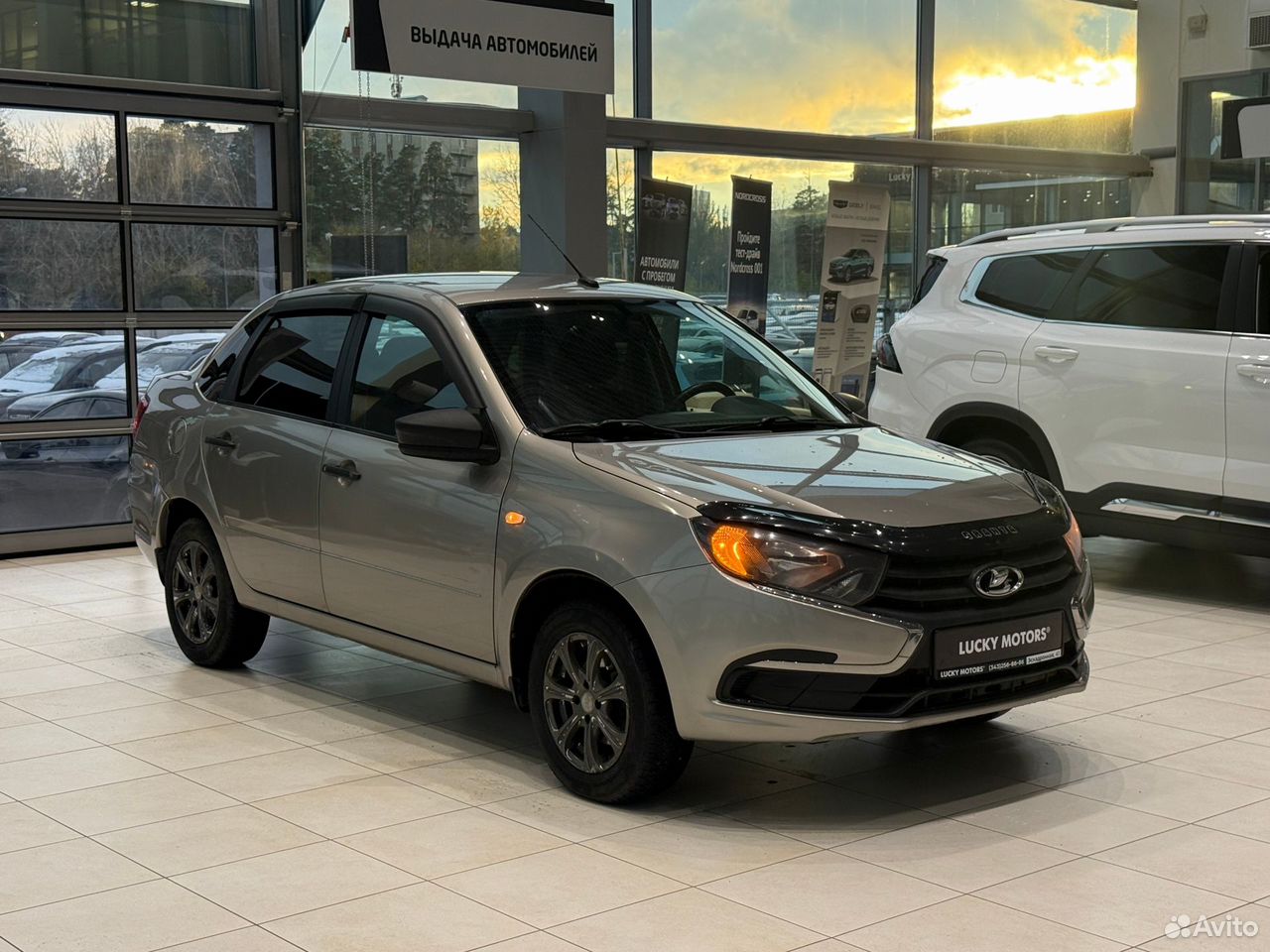 ВАЗ (LADA) Granta 1.6 MT, 2020, 220 714 км