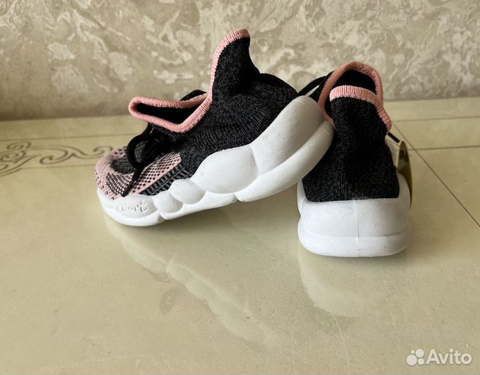 Кроссовки для девочки 29