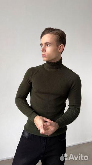Мужская водолазка с горлом