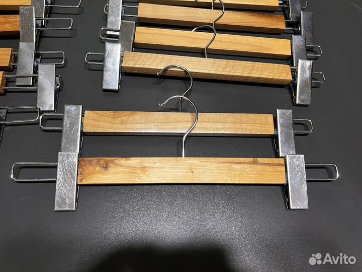 Плечики вешалки с зажимами для одежды, брюк и юбок