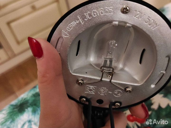 Светильники настольные