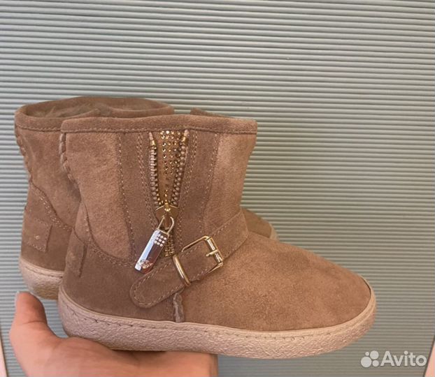 Угги Blumarine, новые, 26