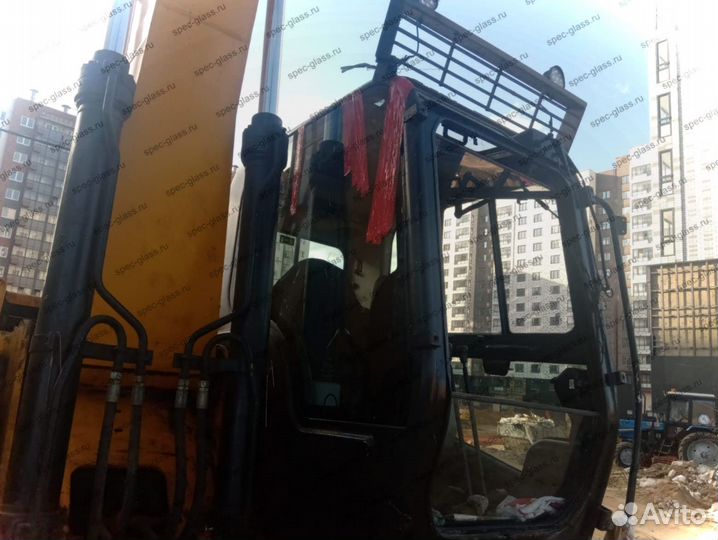 Стекло Hyundai Robeх 210 lc-9 лобовое