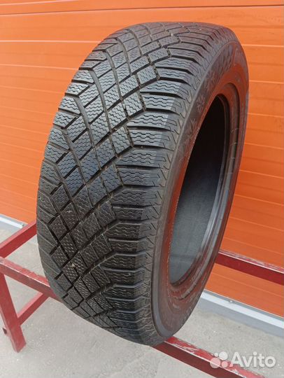 Continental ContiVikingContact 7 235/60 R18 107T