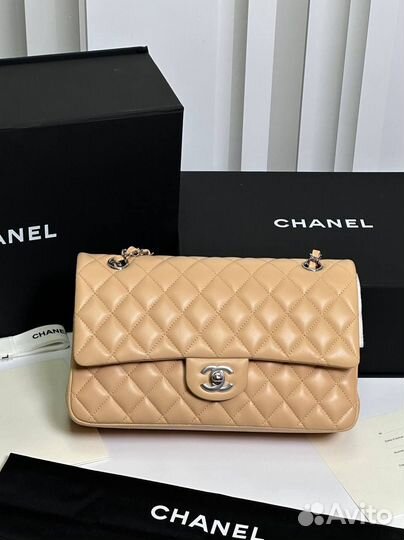 Сумка Chanel Classic Hand Bag
