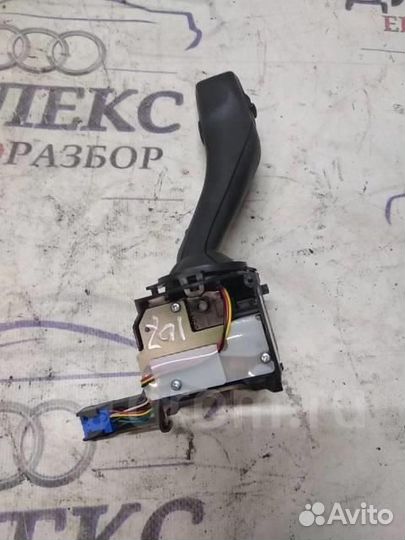 Переключатель стеклоочистителей VW Tiguan 2007-20