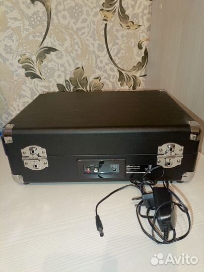 Виниловый проигрыватель Ritmix LP-120B