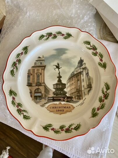 Коллекционные тарелки Wedgwood Англия