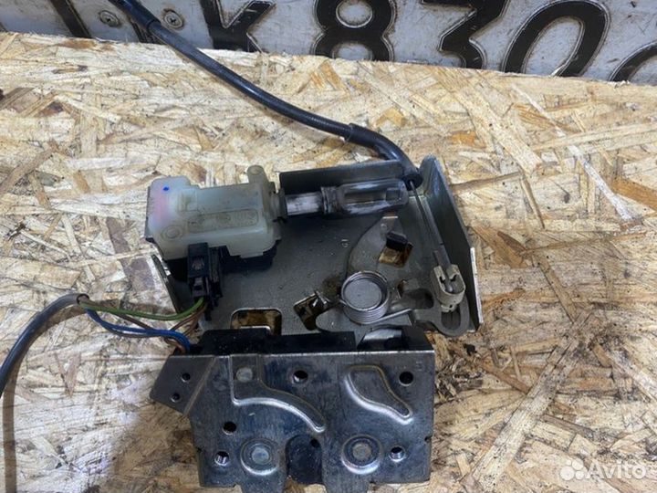 Замок багажника Ford Mondeo 3 2002