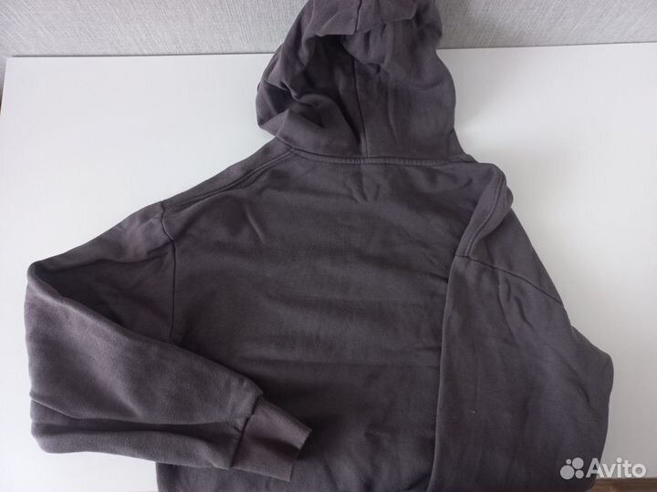 Укороченная толстовка