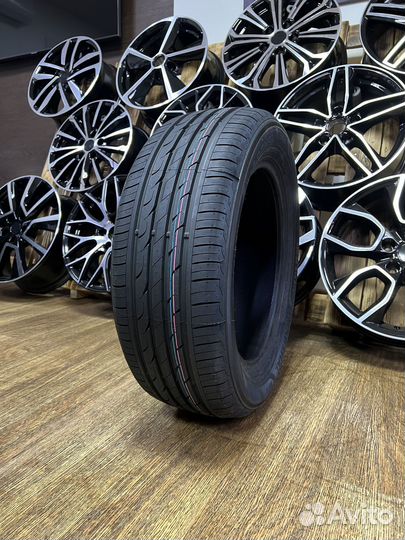 Marshal MH15 215/65 R17 99V