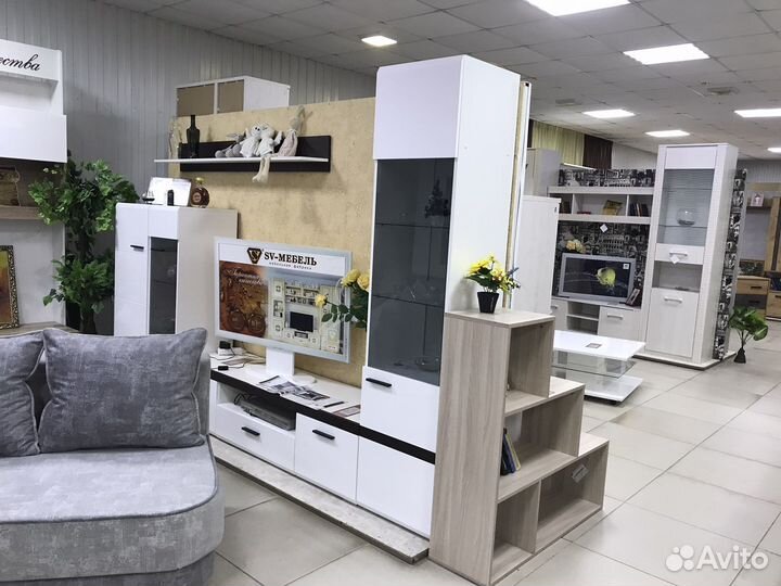 Стенка в гостиную новая