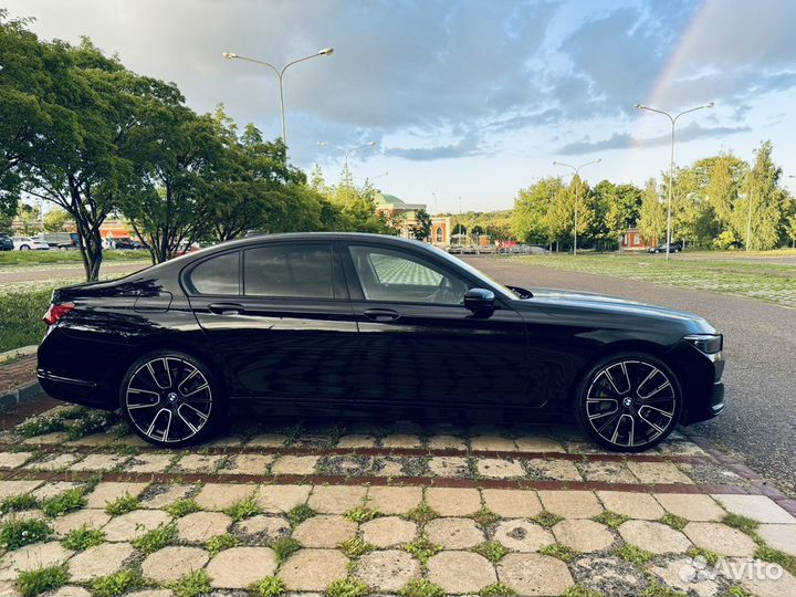 BMW 7 серия 3.0 AT, 2021, 80 000 км