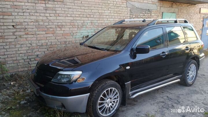 Mitsubishi Outlander 2.0 МТ, 2007, 290 000 км
