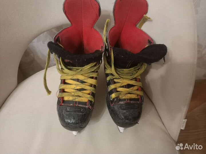 Хоккейные коньки детские Bauer Y12