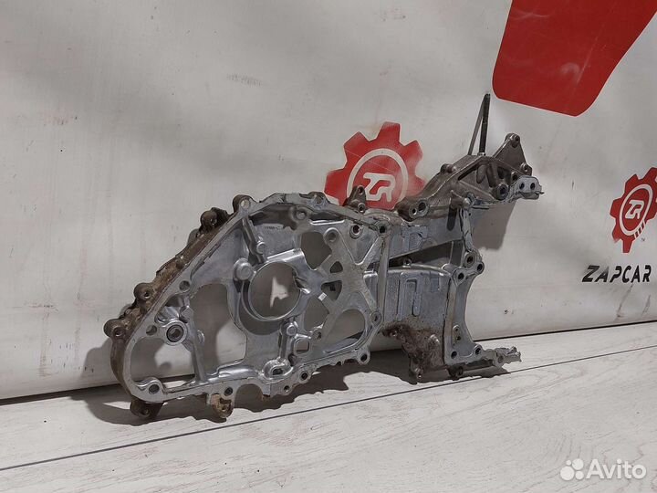 Toyota Rav4 XA50 Крышка двигателя 2.5 A25A-FKS