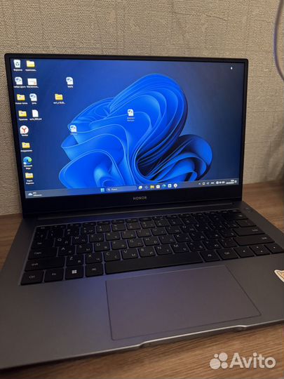 Ноутбук honor magicbook