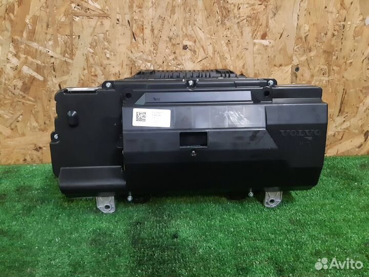 Щиток приборов volvo XC40 гибрид