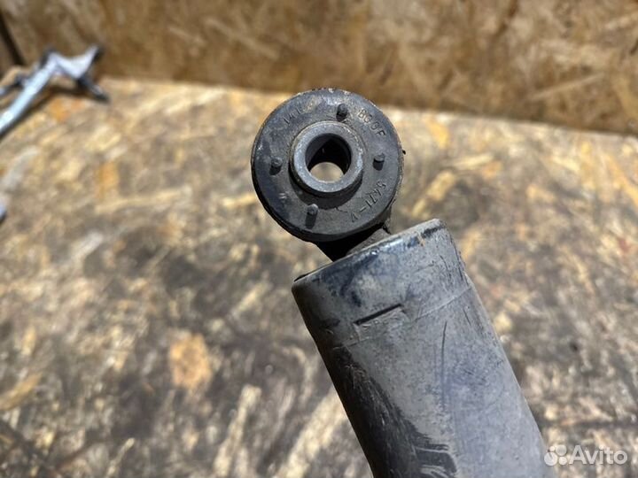 Амортизатор подвески задний Mercedes Vito 639 2.2