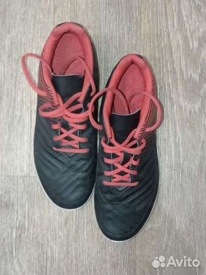 Детские футбольные бутсы 35 размер