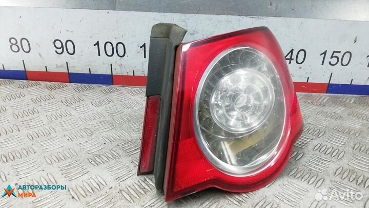 Фонарь задний правый Volkswagen Passat B6 2007