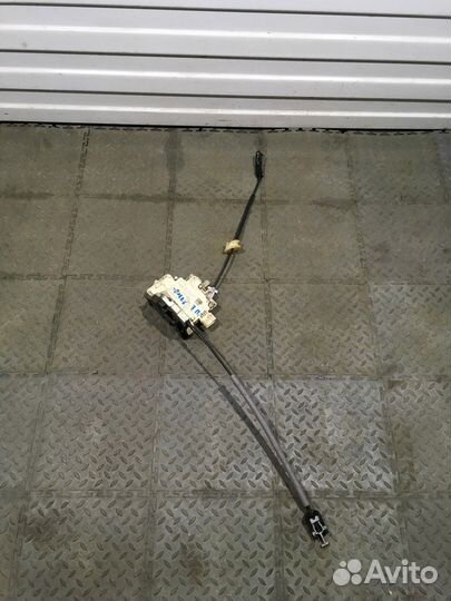 Замок задний правый (Volkswagen Touareg)