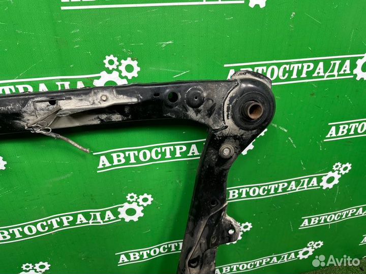 Подрамник передний Toyota Camry 2003-2017