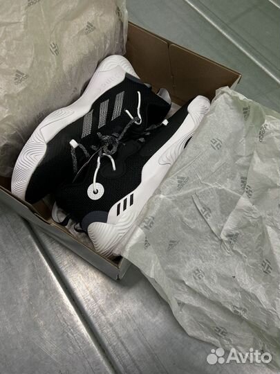 Баскетбольные кроссовки Adidas Harden Stepback 3