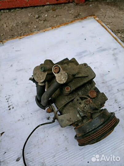 Компрессор кондиционера Ауди А4 В5 / Пассат В5