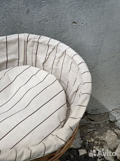 Новая плетеная лежанка