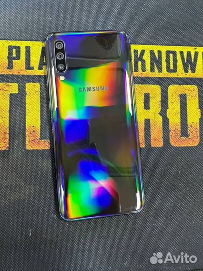 Samsung Galaxy A50, 4/64 ГБ