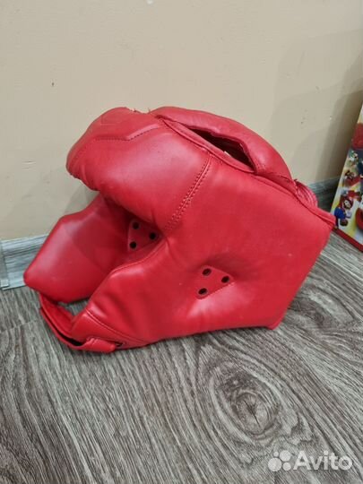 Шлем защитный для единоборств