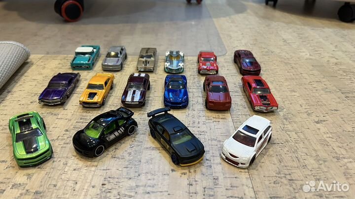Коллекционные машинки Hot Wheels