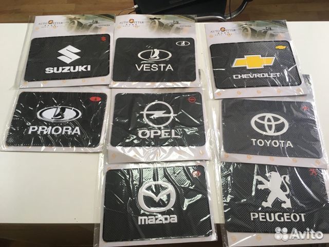 Автодержатель коврик липкий резиновый с логотипом