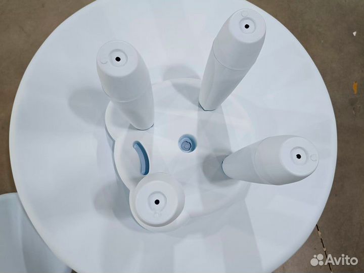 Стол и стулья детские