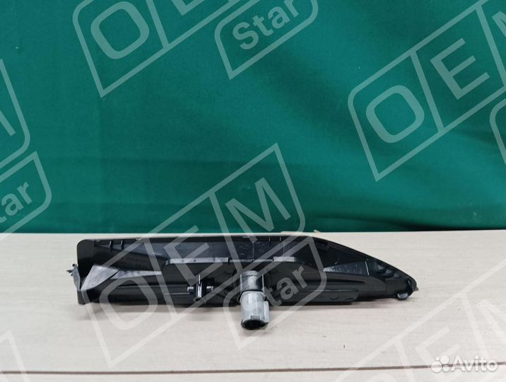 Повторитель в крыло правый Kia Rio QB