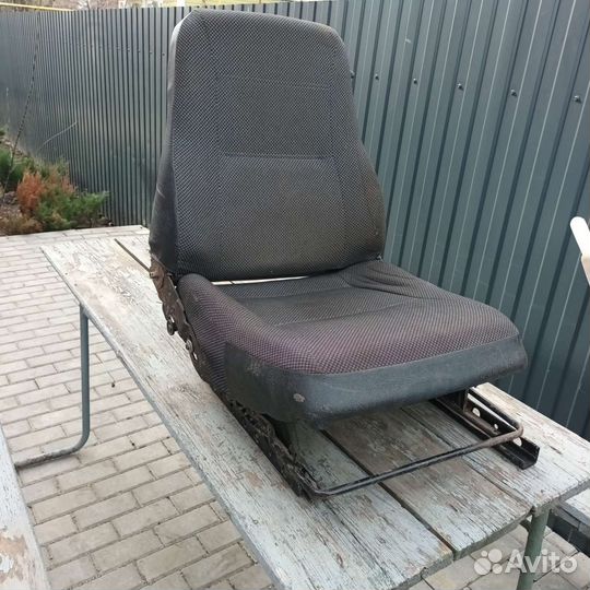 Водительское кресло из нивы
