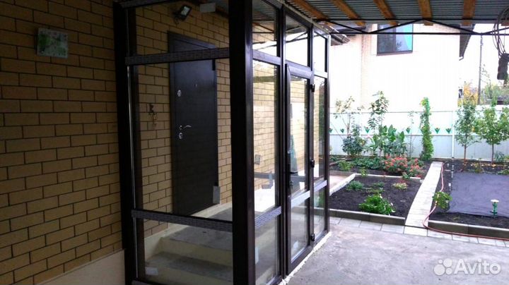 Rehau. Пластиковые окна, остекление входной группы