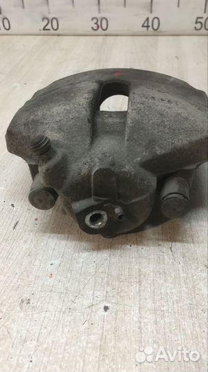 Б/У Суппорт тормозной передний левый#002