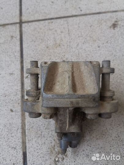 Суппорт задний Polaris Sportsman 700