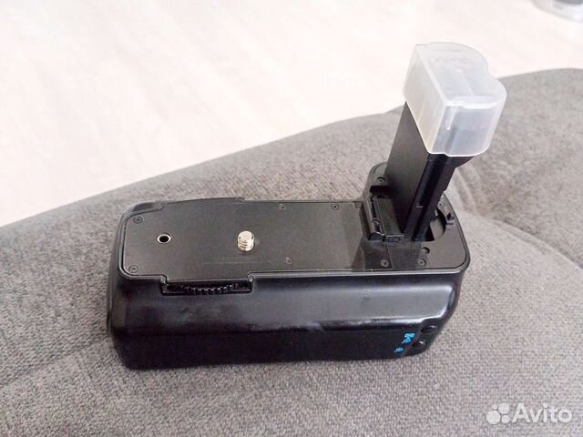 Батарейный блок canon c30ds grip для canon 20d/30d