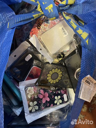 Чехлы на телефон