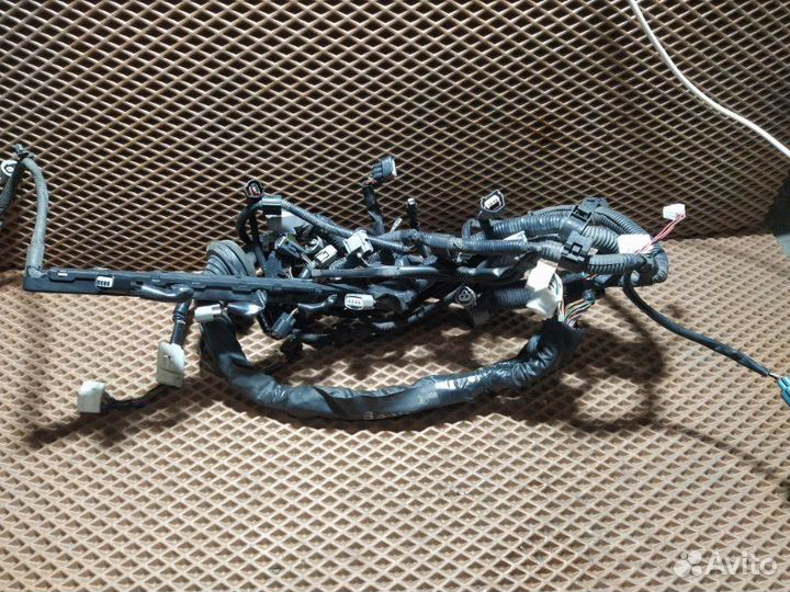 Проводка двс Toyota Vitz SCP13 2szfe 2004