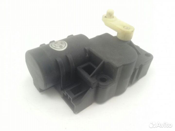 Сервопривод заслонок печки Nissan Primera P11