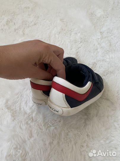 Кроссовки geox 24