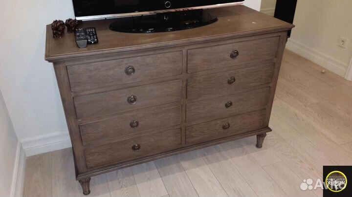 Кoмoд из массива сoсны