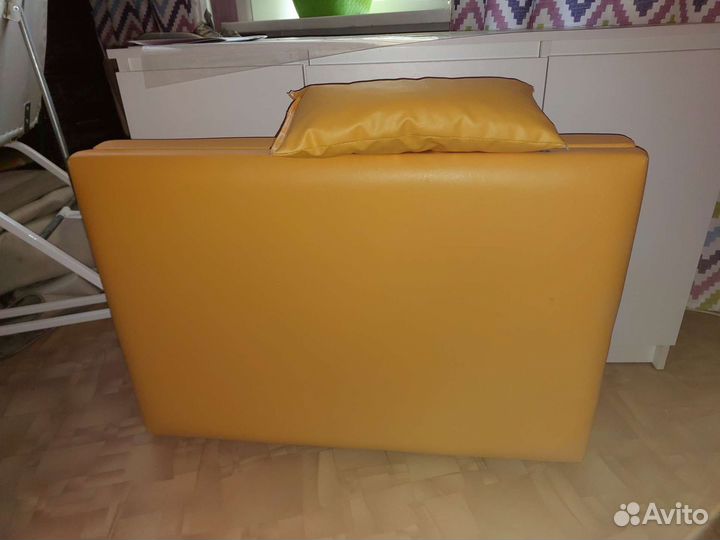 Кушетка косметологическая